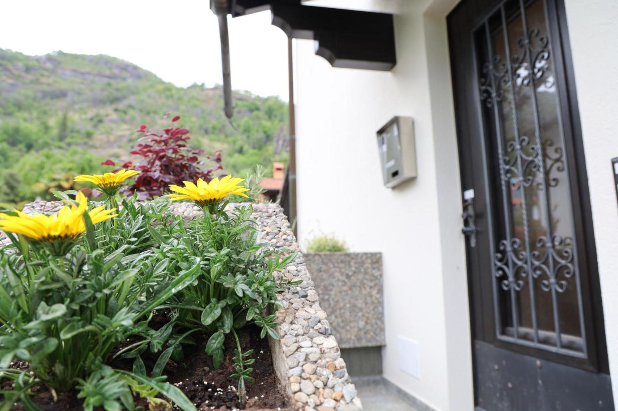 Ferienwohnung Casa Quattro Fiumi Tegna Exterior foto